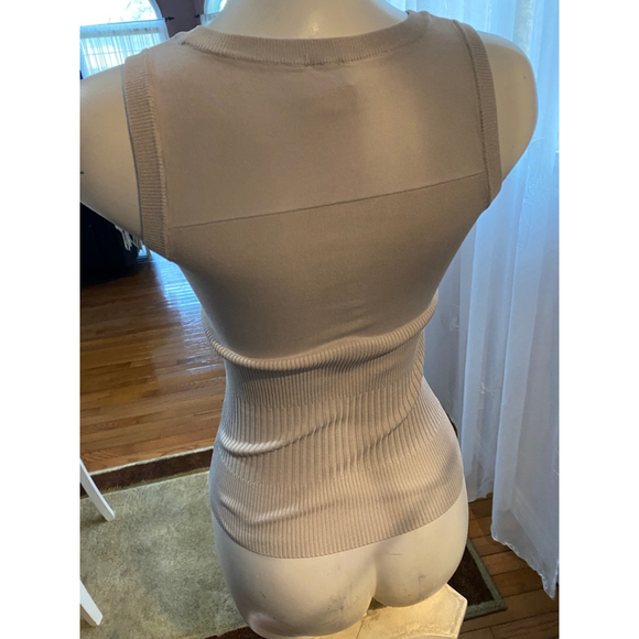 Women's TRISTAN Beige Ribbed Tank Top Petite Small SP - Picture 5 of 8